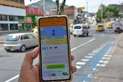 Secretaría de Movilidad Distrital iniciará operativos de control a los vehículos de Transporte que trabajen con plataformas. 19 de septiembre de 2024. Foto Jorge Orozco / El País.