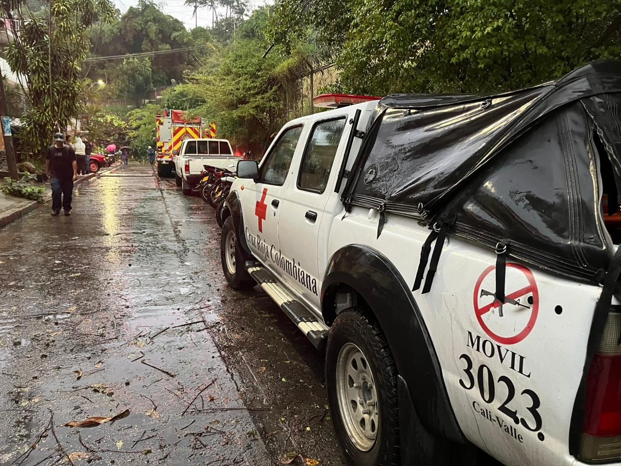 Tan pronto se tuvo conocimiento de las emergencias, personal especializado se hizo presente en estos lugares.