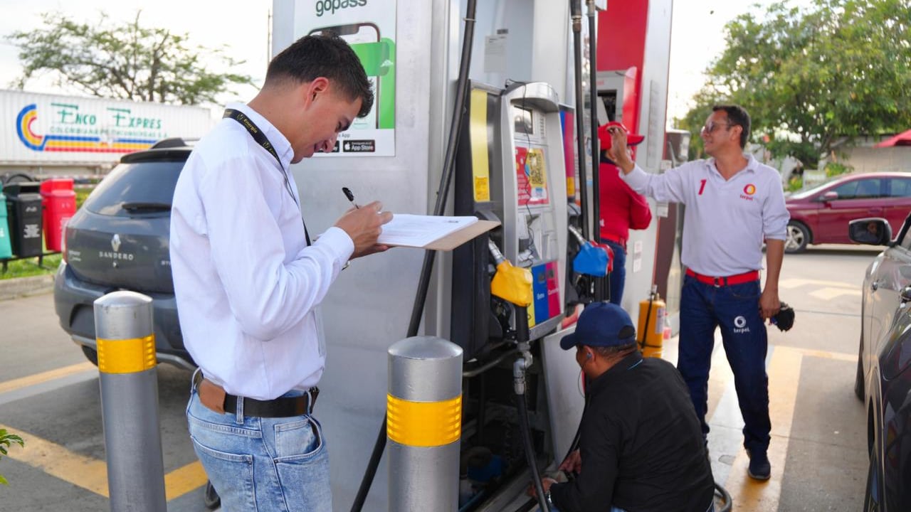 Gobierno abrirá procesos contra 70 estaciones de servicio por incumplimientos en precios y condiciones laborales
gasolina, gasolinera, estación de servicio, terpel, primax