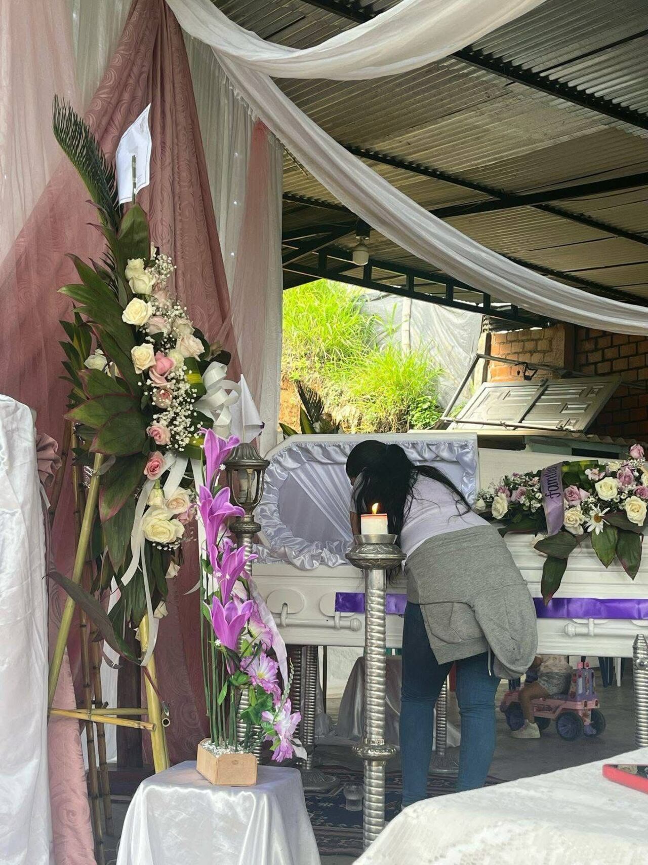 El último adiós a Erika Morales, la joven que luchó por una muerte digna