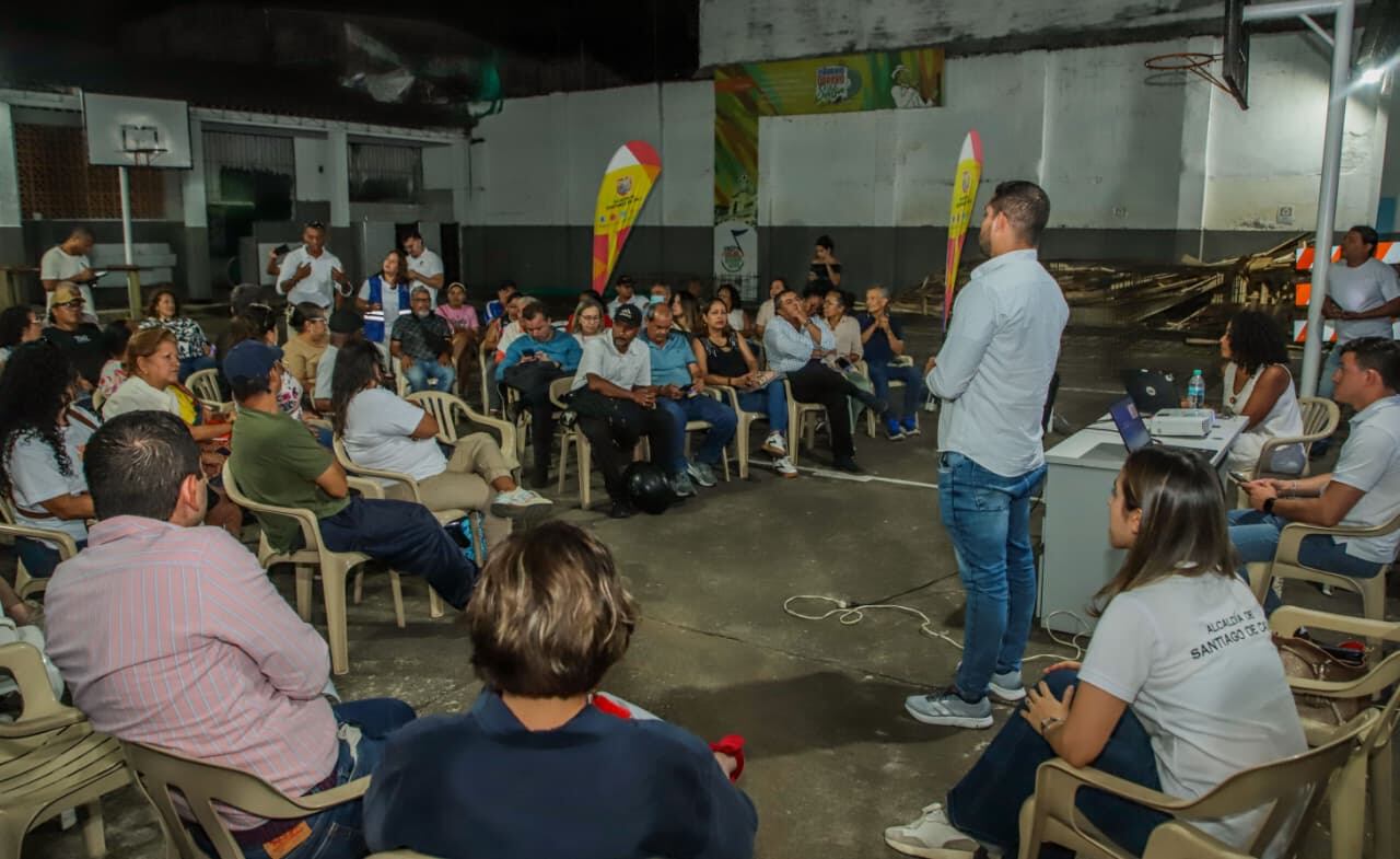 Habitantes de la comuna 9 pudieron conocer cuáles son los proyectos que adelantarán los diferentes organismos en lo que resta de 2025, con recursos del empréstito.
