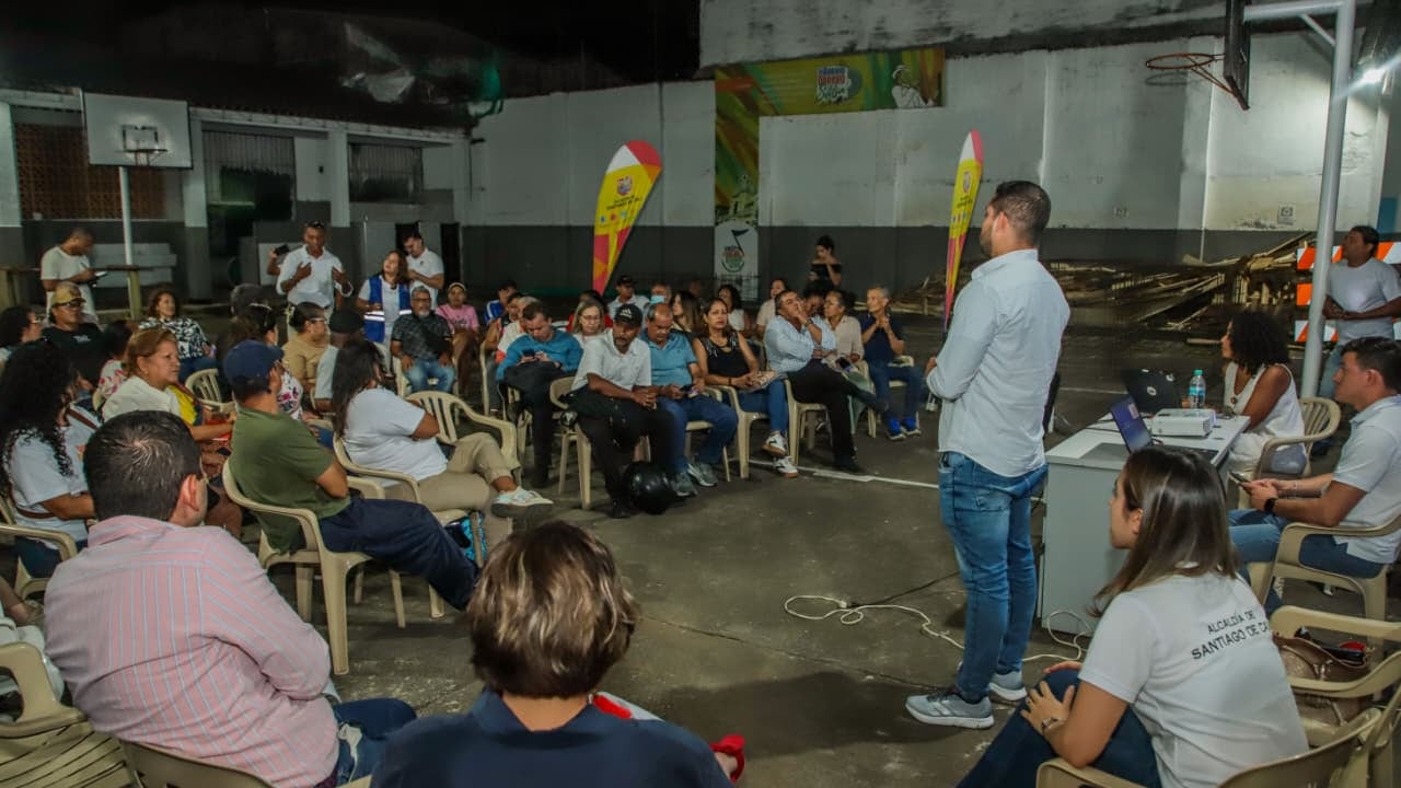 Habitantes de la comuna 9 pudieron conocer cuáles son los proyectos que adelantarán los diferentes organismos en lo que resta de 2025, con recursos del empréstito.