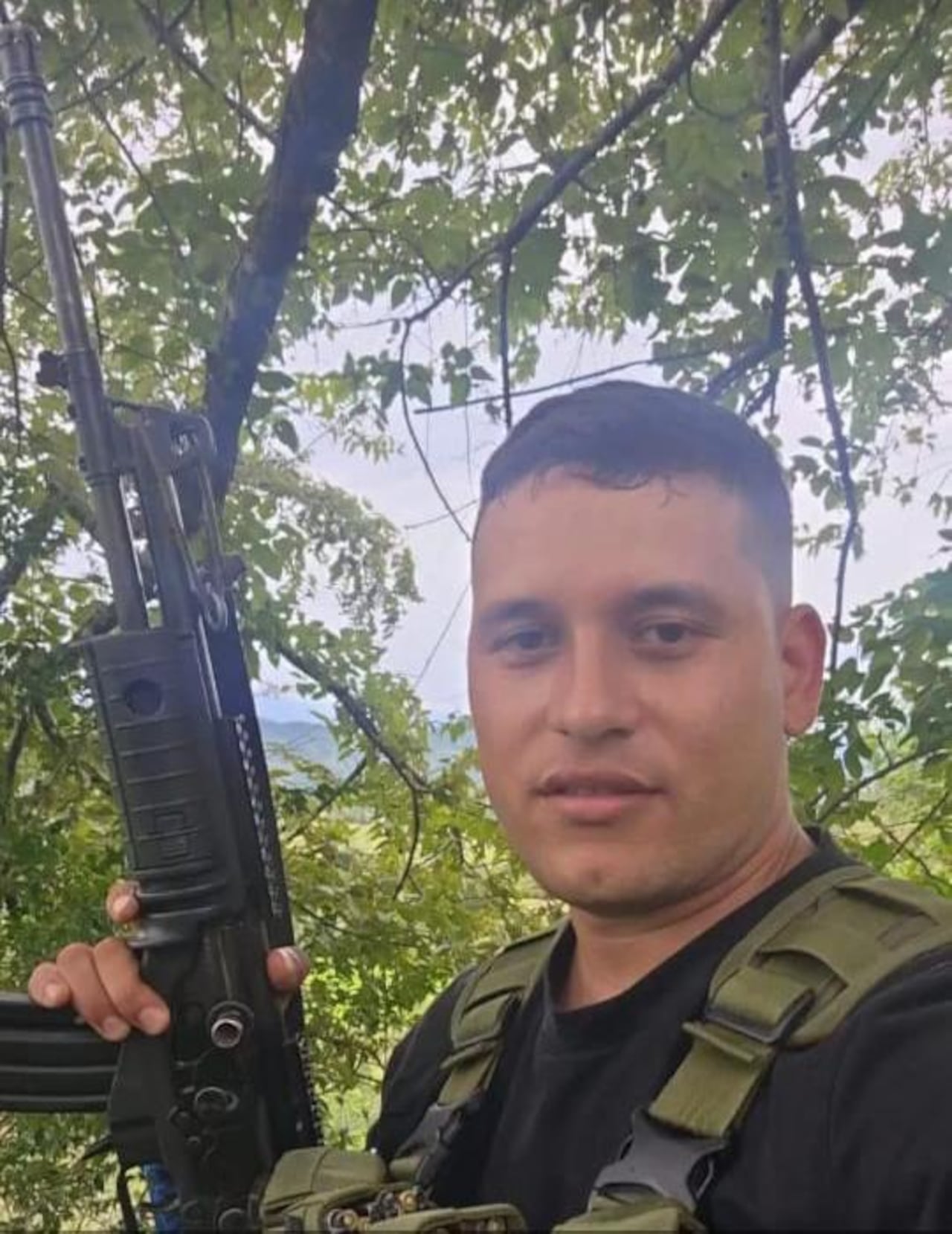 Alias Yeison, señalado integrante del frente Carlos Patiño, murió en combates registrados el pasado 20 de mayo y era identificado por las autoridades como explosivista y operador de drones.
