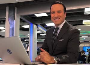 El presentador de noticias, Felipe Arias.