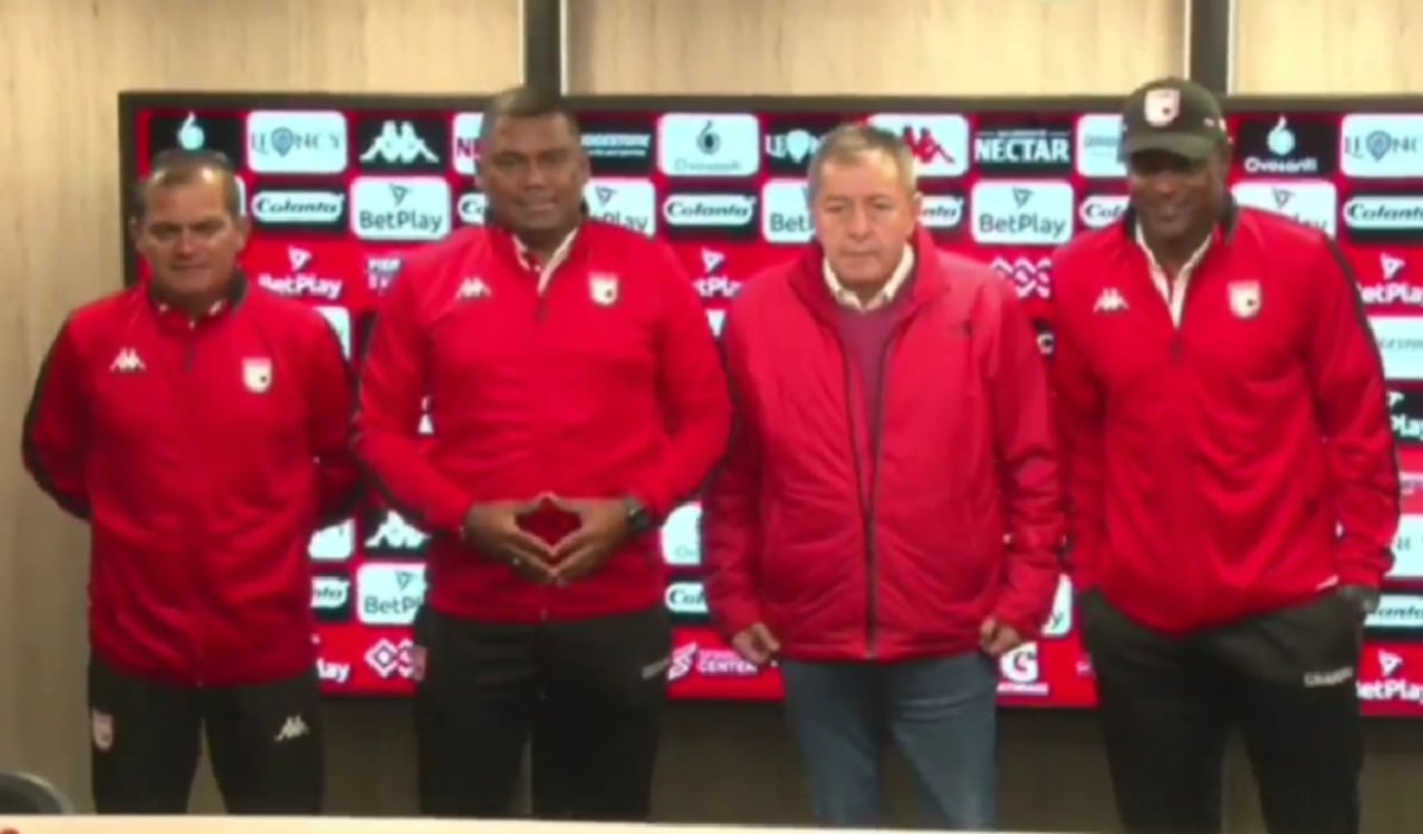 Hubert Bodhert en su presentación como nuevo entrenador de Independiente Santa Fe