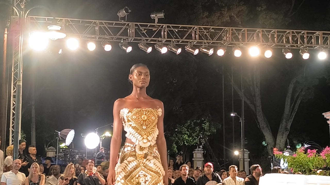 Tras brillar en la apertura en Palmira junto a Jhoan Sebastián Grey y Giannina Azar, la joven protagonizó una exigente doble jornada en el Jardín Botánico con Bless Handmade y en el Centro de Eventos Valle del Pacífico con Pedro Tobón.
