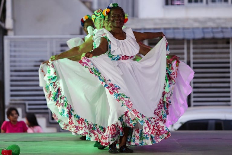 Convocatorias para fortalecer proyectos culturales en Cali.