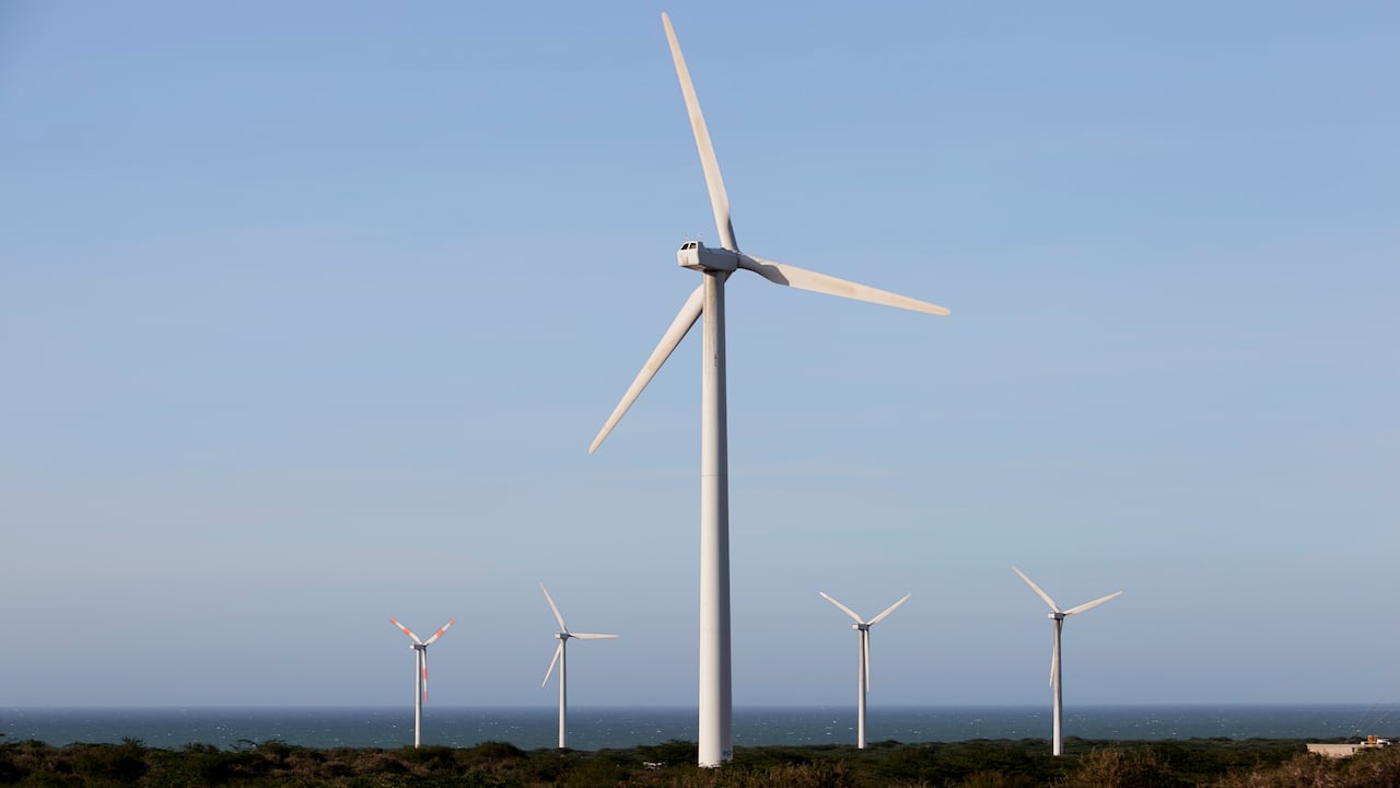 El potencial de energía renovable de
la región está principalmente en el aprovechamiento de la energía eólica y solar.