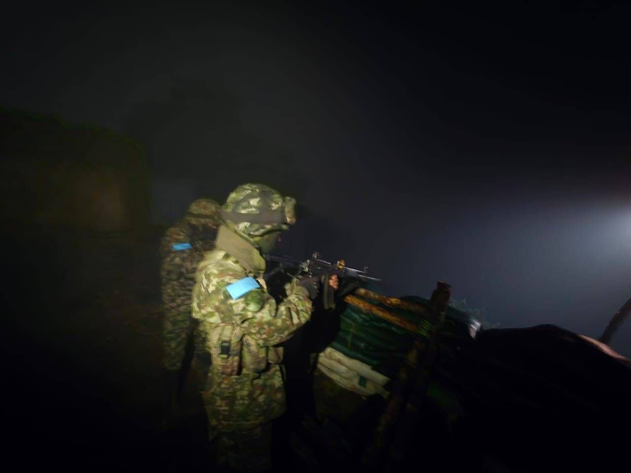 En la vereda La Caraqueña, municipio de Miranda, Cauca, tropas de la Vigésima Novena Brigada sostuvieron intensos combates contra integrantes de la estructura Dagoberto Ramos, quienes buscaban obstaculizar el dispositivo de seguridad para las elecciones.