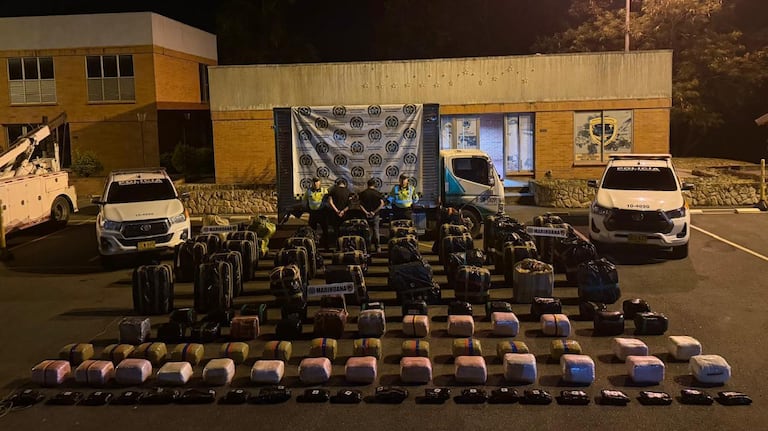 En plan Semana Santa, Policía incauta 1,5 toneladas de marihuana en carretera del Valle.
