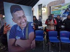 Colectivos de estudiantes de la Universidad del Cauca adelantaron en Popayán este homenaje a su compañero Belarmino Guejía Dizú, asesinado el pasado fin de semana en este municipio del centro del departamento.