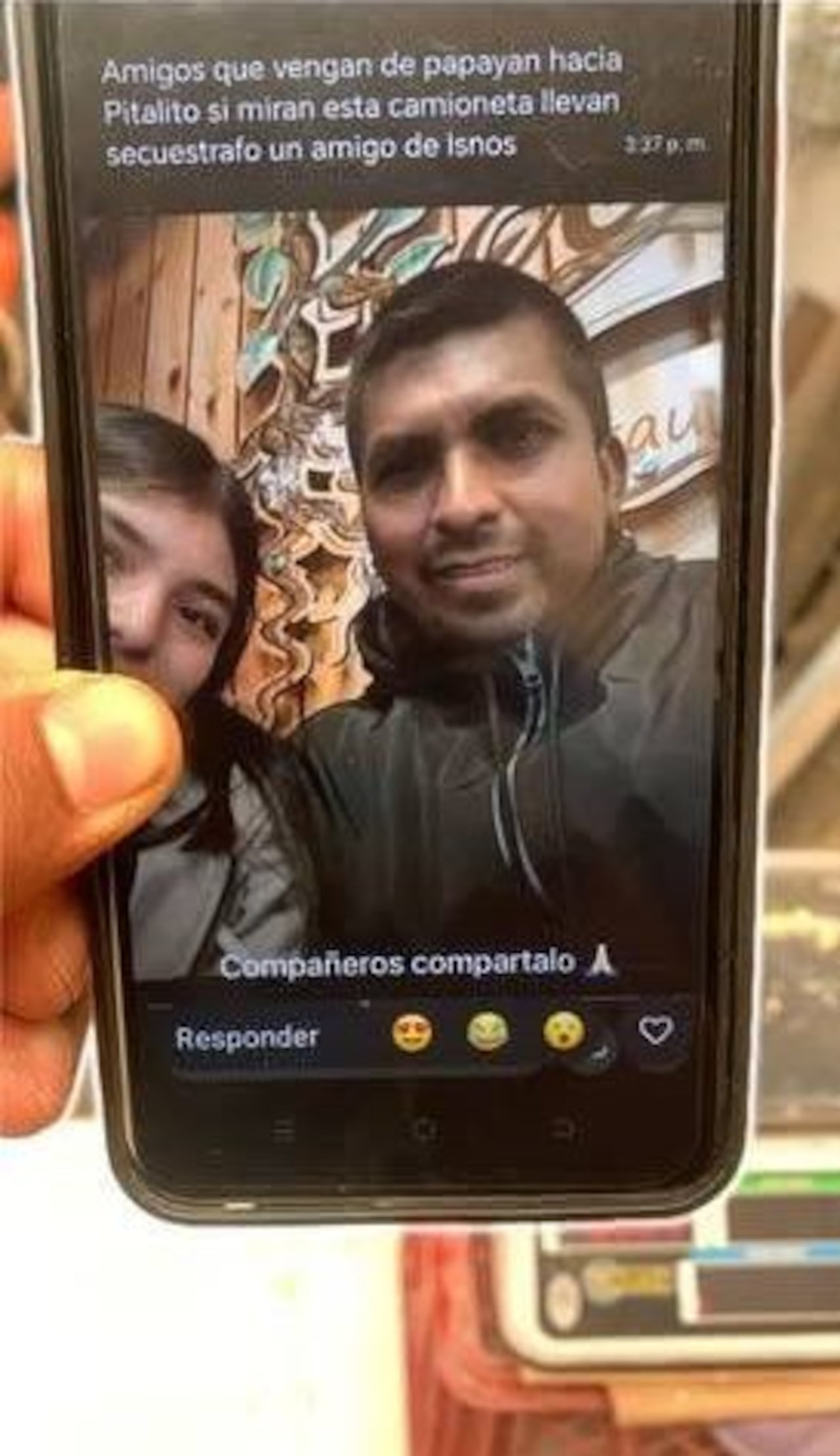 Según testimonios recopilados en la zona, los individuos que retuvieron al comerciante se identificaron como integrantes del Frente Isaías Pardo y lo obligaron a subir a una camioneta blanca tipo platón, cuyo destino las autoridades aún no han logrado establecer.