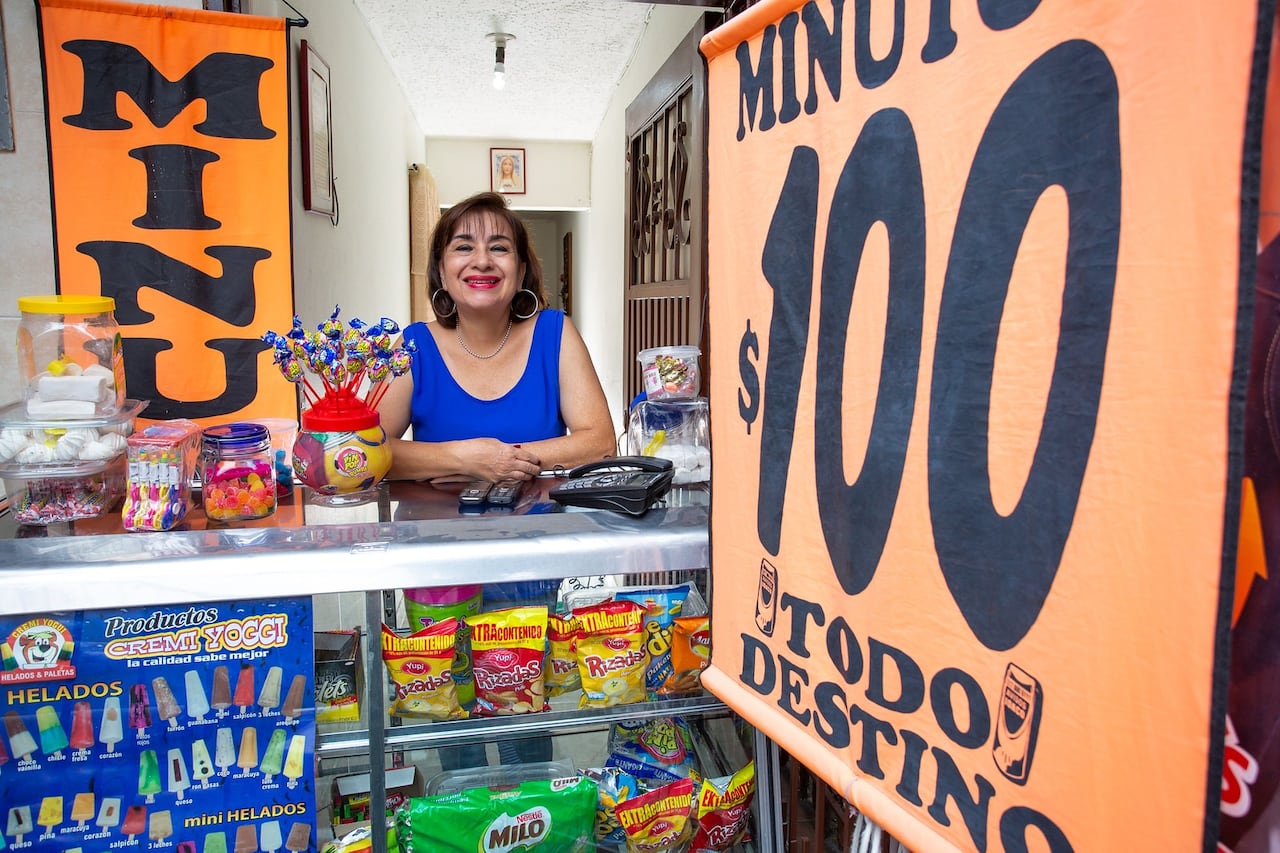 El 47,9 % de las mujeres propietarias inició su negocio por necesidad económica o para complementar los ingresos del hogar, una proporción superior a la registrada entre los hombres.