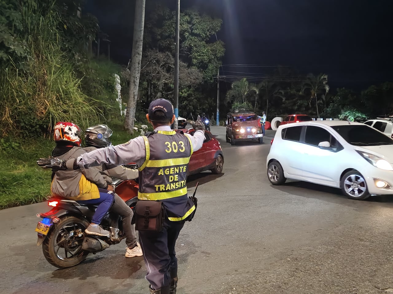 Los ciudadanos siguen buscando llegar a Cali.