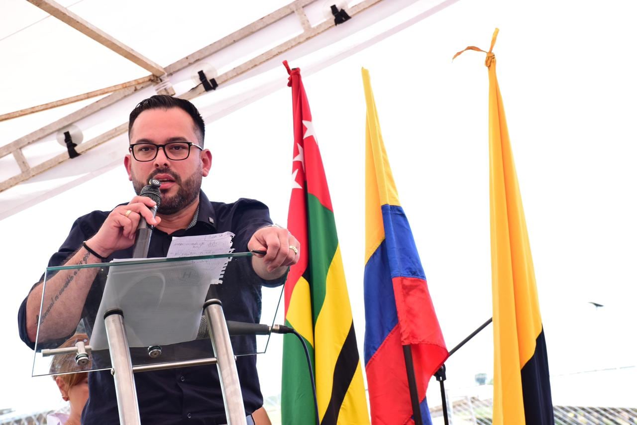Edwin Palma, ministro de Minas y Energía, fue el encargado de hacer el anuncio.