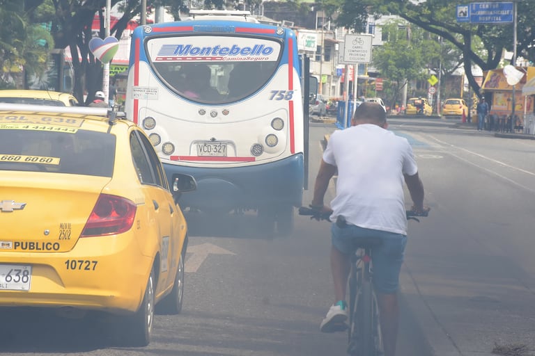 En el día sin carro, muchos caleños se la ingeniaron para poder llegar a sus lugares de trabajo, la jornada transcurrió sin ningún contratiempo en la sucursal del cielo.
