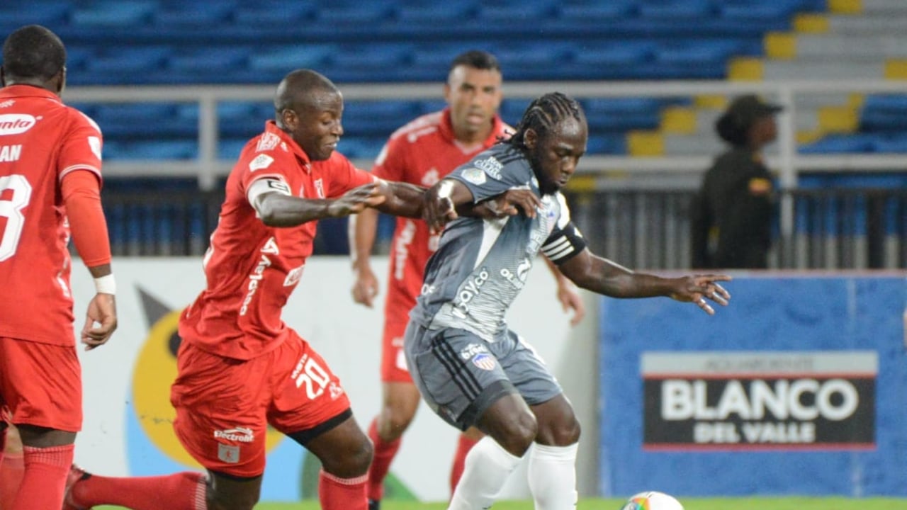 Imagen del partido de la segunda fecha del Grupo A de los cuadrangulares semifinales Liga Colombiana 2025, entre América de Cali y Junior de Barranquilla.