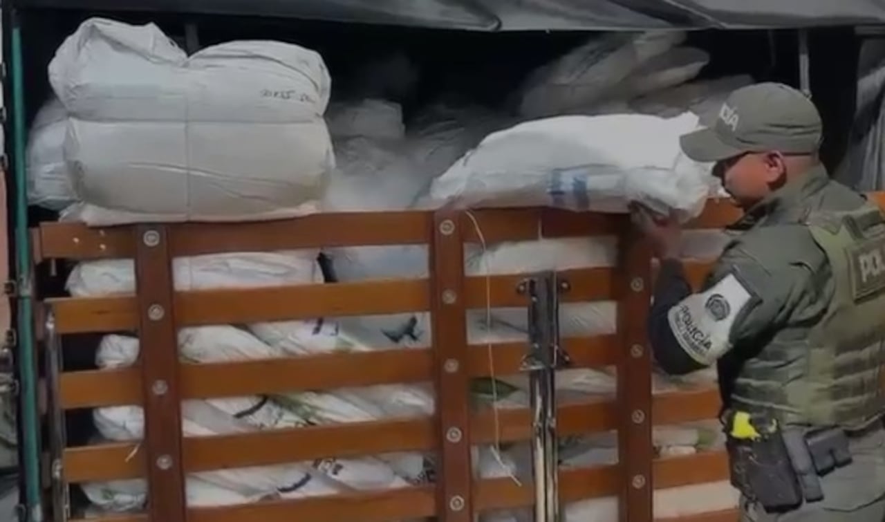 De acuerdo con las autoridades, el material fue dejado a disposición de la DIAN, entidad que adelantará los trámites administrativos correspondientes por el delito de contrabando.