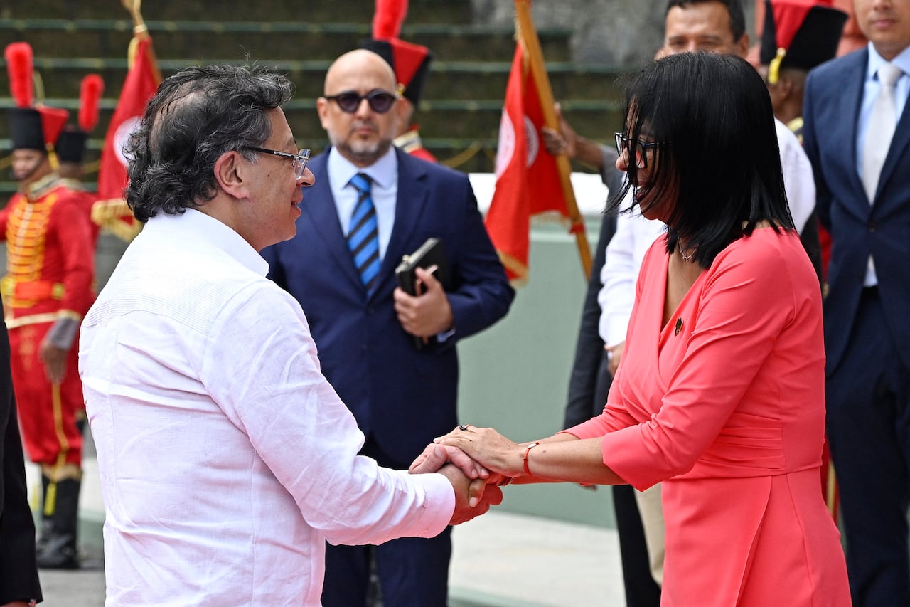 Gustavo Petro y Delcy Rodríguez