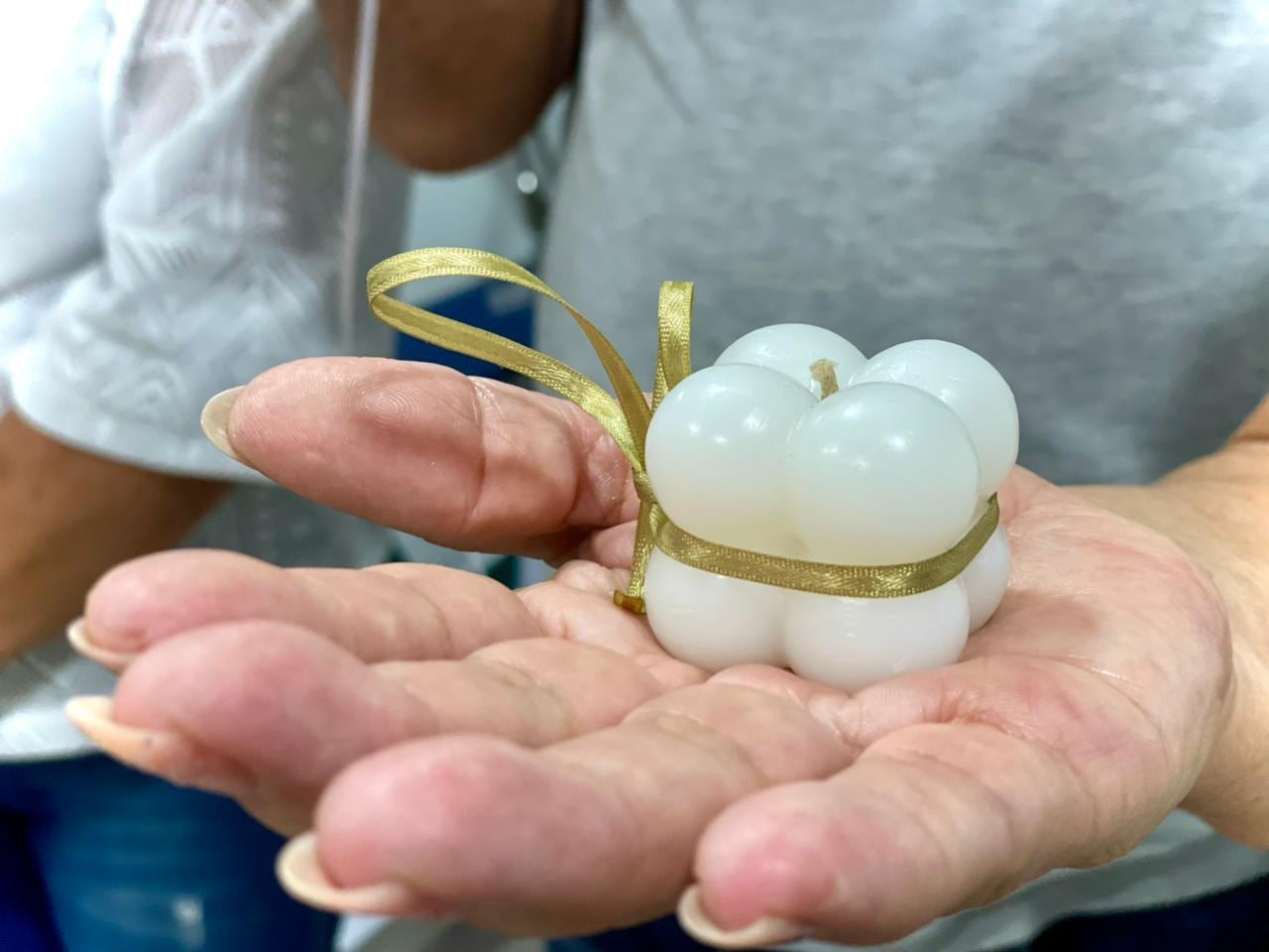 Hospital Universitario Departamental de Nariño,
destacamos y honramos la historia de Carlos Mario Álvarez Quintero, paciente
de 33 años, procedente de un municipio del departamento, estudiante de
medicina de noveno semestre en una prestigiosa universidad del país