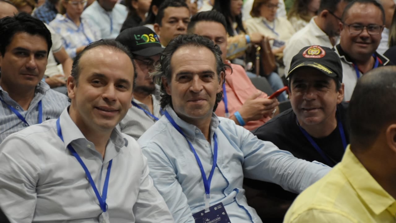 De izquierda a derecha: Alejandro Eder, Federico Gutiérrez y Alex Char.