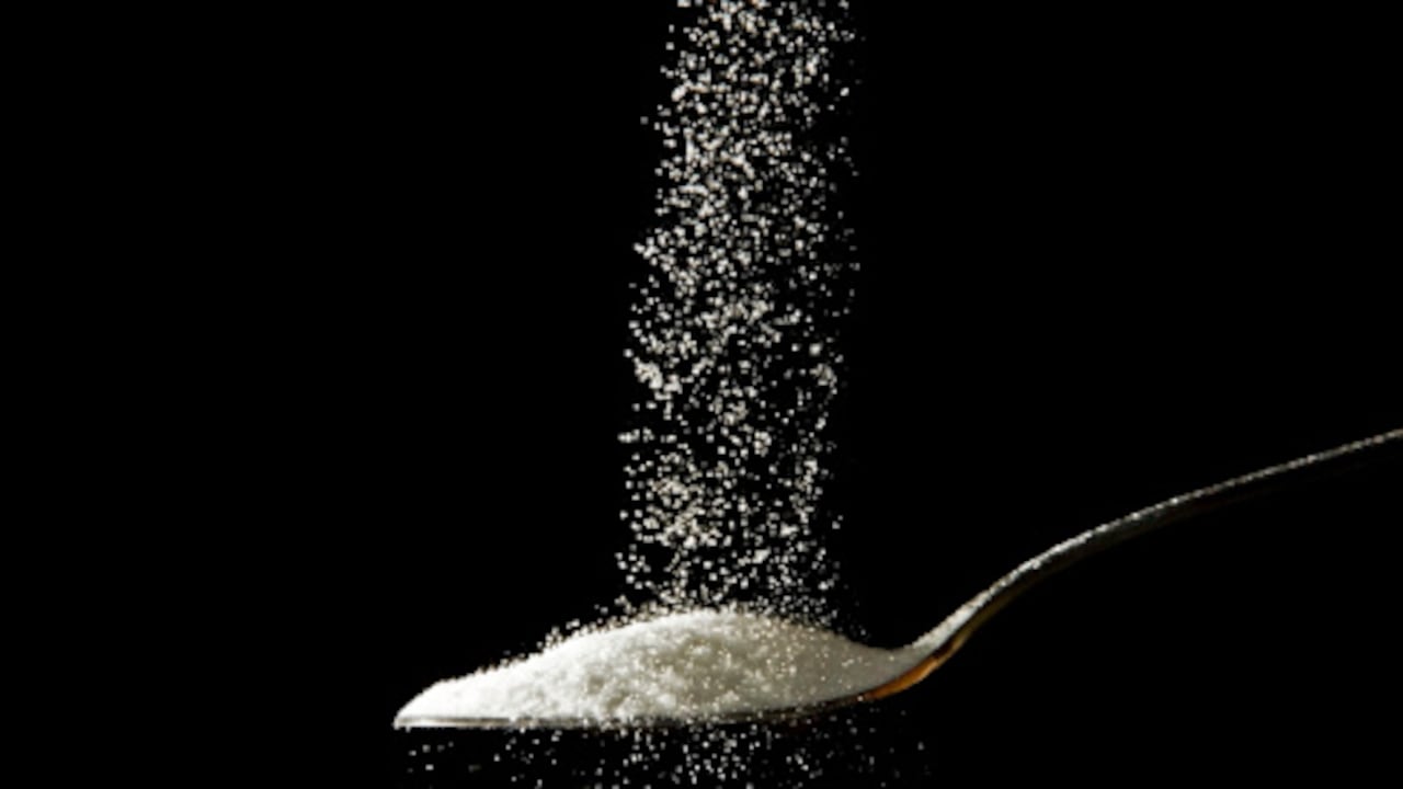 Uno de los ingredientes naturales que forma parte de la alimentación humana es el azúcar o también conocido como glucosa.