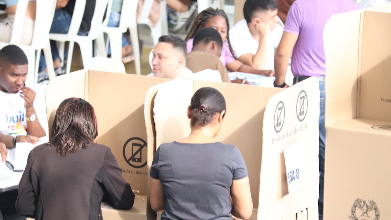 Canciones presidenciales 2026 puesto de votación colegio nuevo latir distrito de Agua Blanca Cali