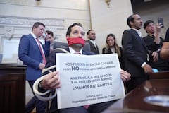 El representante a la Cámara, Julián López, protesta por investigación del partido de La U.