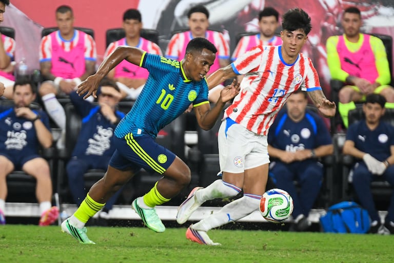 Partido amistoso entre Colombia y Paraguay en Harrison, New Jersey.