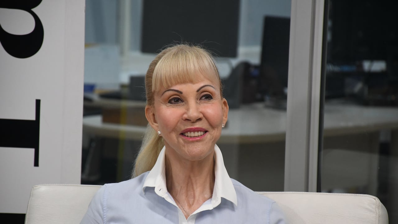 Cali: Entrevista con la Gobernadora del Valle del Cauca. Dilian Francisca Toro.