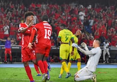 Momento del compromiso entre América de Cali y Atlético Bucaramanga por los playoffs de la Copa Sudamericana 2026.