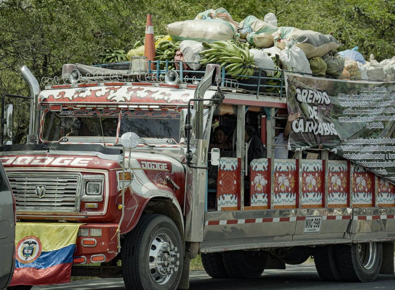 Así avanza la minga humanitaria rumbo al departamento del Chocó, llevando solidaridad y apoyo a las comunidades afectadas por el sismo del pasado 10 de agosto.
