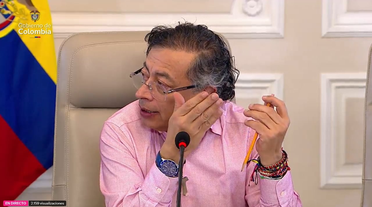 Gustavo Petro en Consejo de Ministros