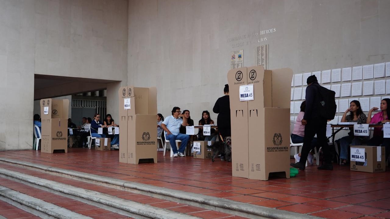 Elecciones presidenciales, votación en la ciudad de Cali. Urnas, voto, votaciones