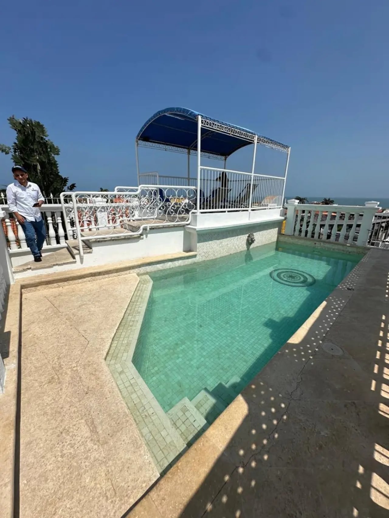 Uno de los bienes incluidos en la diligencia es el hotel Casa Córdoba Barú, compuesto por tres cabañas privadas.