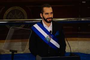 Bukele debe pedir licencia por seis meses — previos a la toma de posesión del siguiente mandato, programada para el 1 de junio — antes de finalizar su periodo para participar en la contienda presidencial. (Photo by Alex Peña/Getty Images)