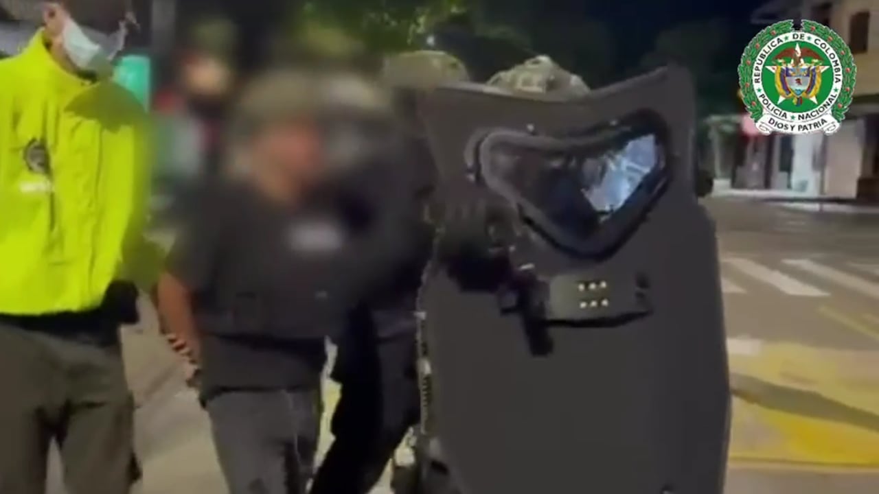 Momento de la captura de Alias 'La Jota', hermano de 'Iván Mordisco'.