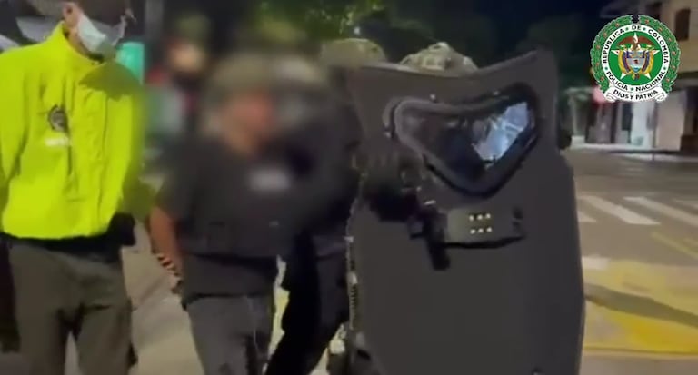 Momento de la captura de Alias 'La Jota', hermano de 'Iván Mordisco'.