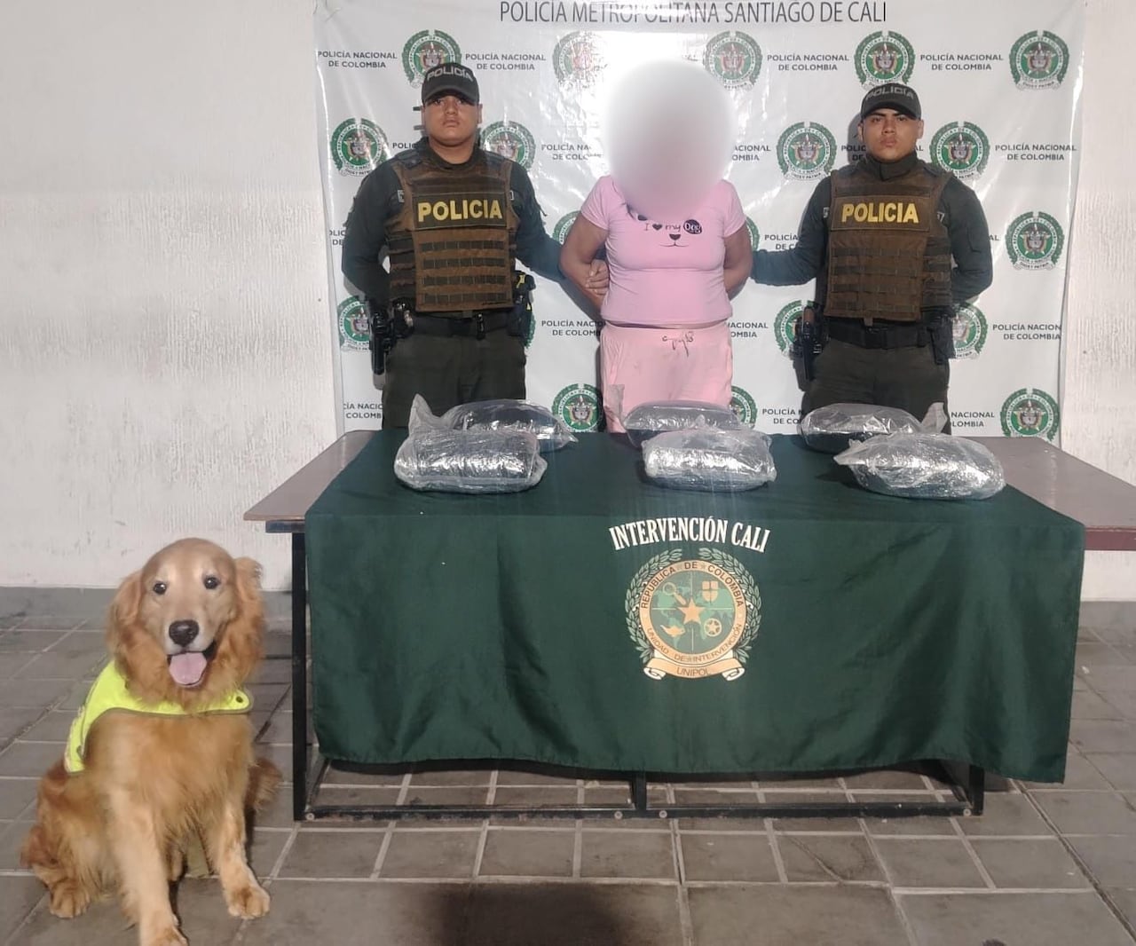 La Policía logró la captura en flagrancia de dos personas por el delito de tráfico de estupefacientes