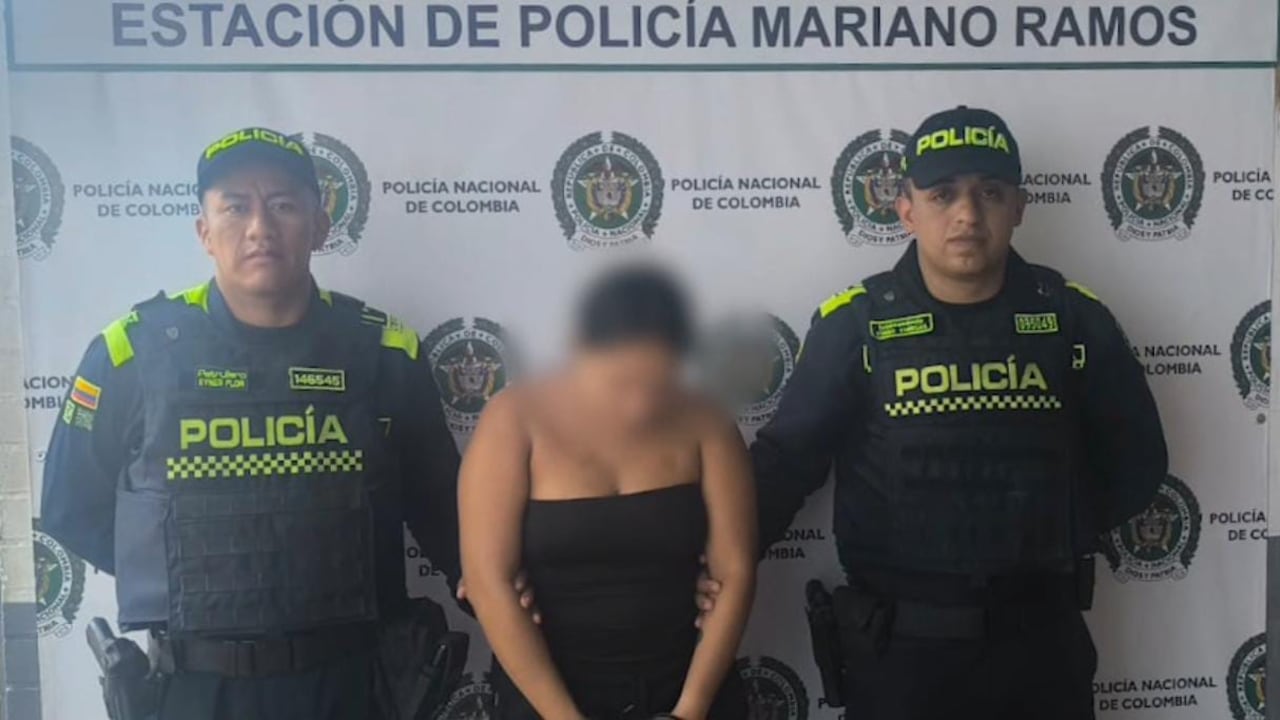 La mujer fue capturada mientras se movilizaba en una motocicleta.