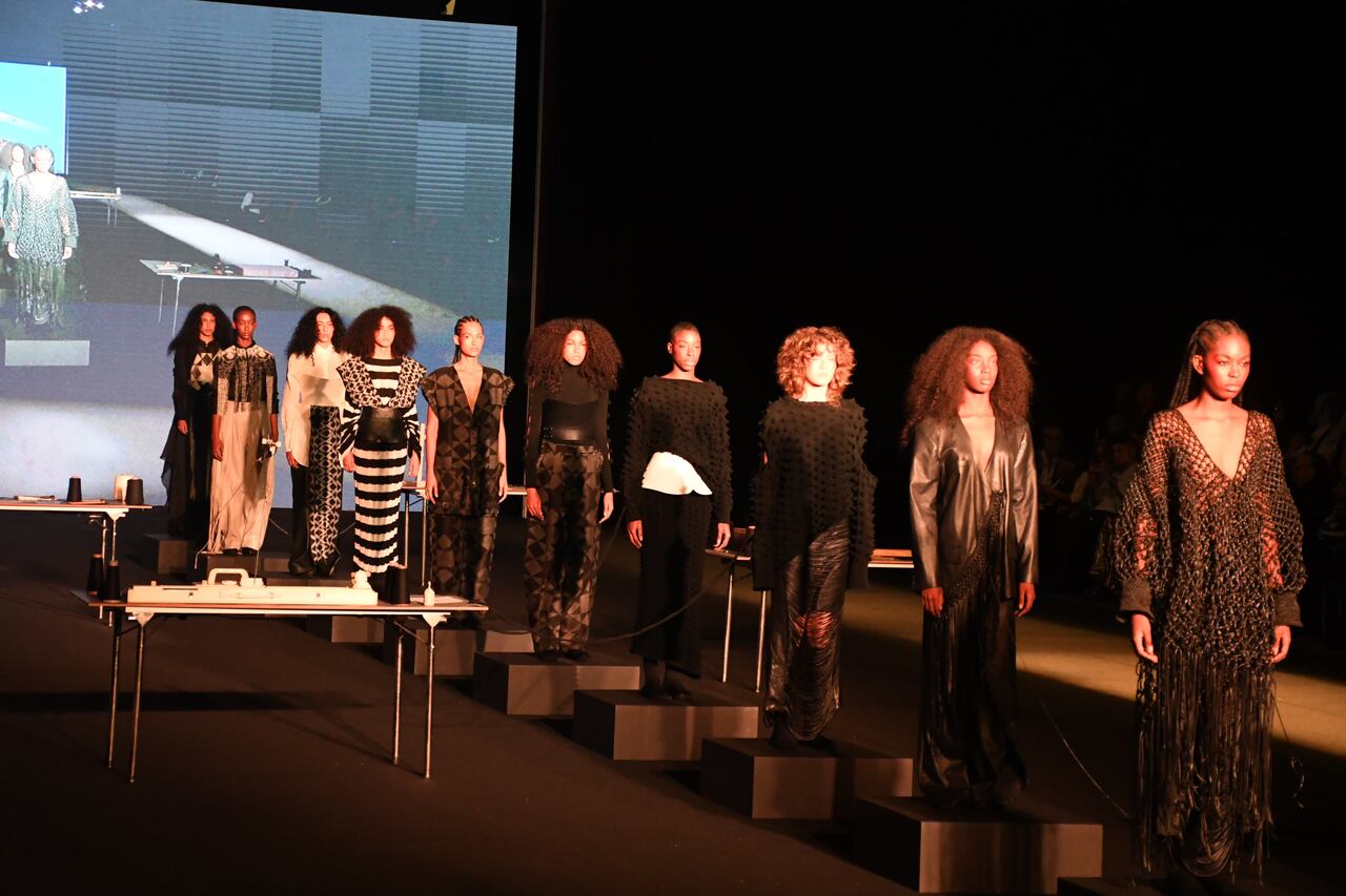 En el centro de eventos  valle del pacifico se realizó  el desfile que contó con uno de ellos en la inclusión.