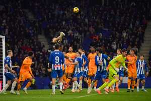 Real Madrid intentó igualar el marcador en numerosas ocasiones.