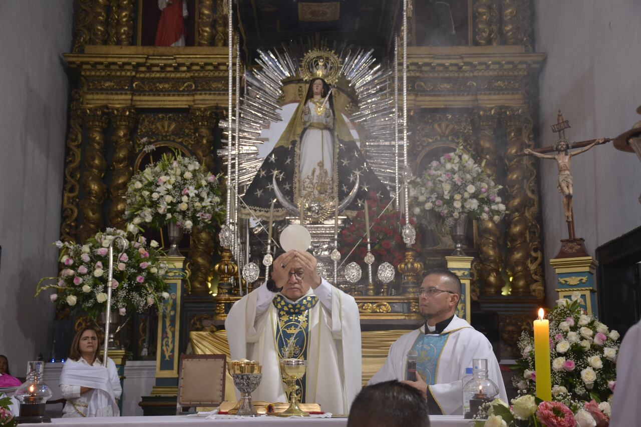 De acuerdo con las enseñanzas de la Biblia, los dolores que sintió la Virgen por la crucifixión de su hijo fueron siete.