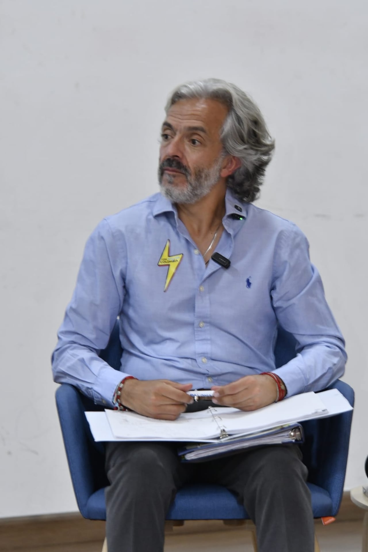 Juan Daniel Oviedo en debate vicepresidencial ‘Diálogos por el Valle’ organizado por El País.