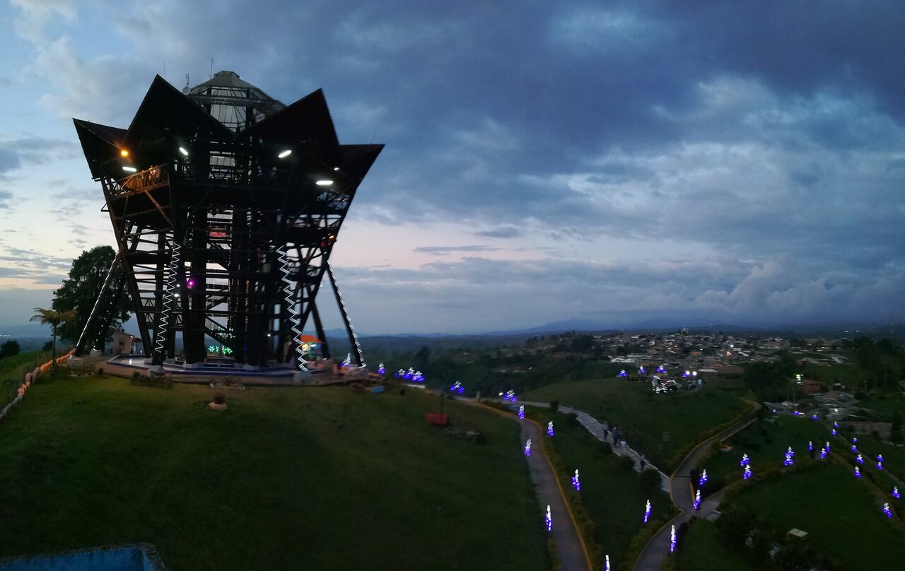 En este centro turístico llamado Mirador Colina Iluminada murió 'Carlos Telecom' el domingo de Resurrección.