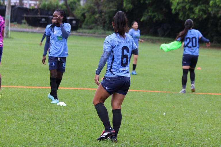 Internacional de Palmira Femenino durante un entrenamiento.