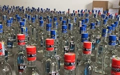 Gobernación del Valle logra la incautación de cerca de 350 unidades de licor.