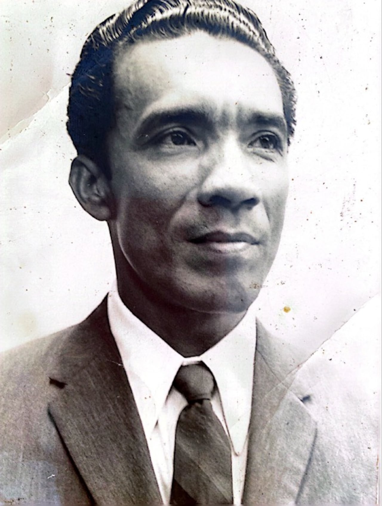 Luis Eduardo López "Luis E" caricaturista el diario el País de Cali durante más de 70 años.