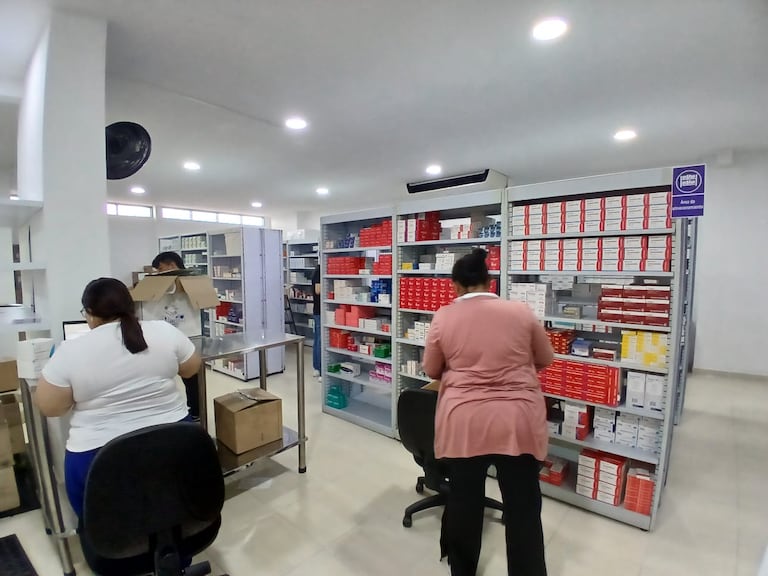 Drogas La Rebaja inicia como gestor farmacéutico de Nueva EPS en tres municipios del país