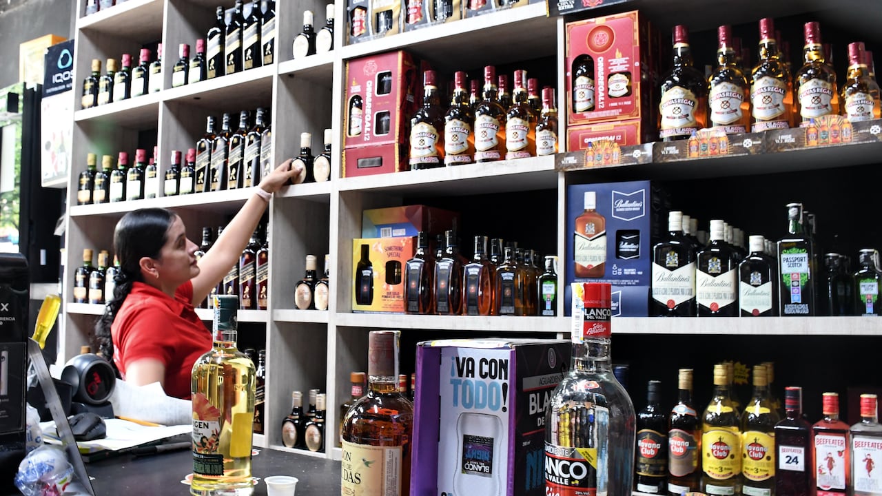 Cali: Apertura de frontera para la venta de licor a nivel nacional. foto José L Guzmán. EL País.